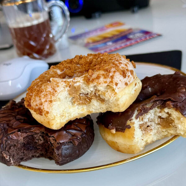 Lotus Lion Cote dOr Donuts Premium Filled Gevulde Donuts zoomed where to buy